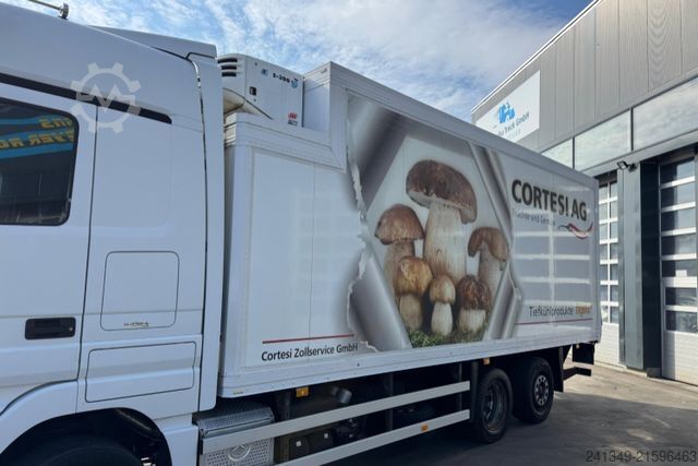 Kühlkoffer-LKW MERCEDES-BENZ Actros 2544 6x2 Thermoking TS-300