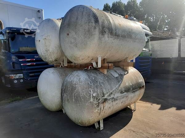 RÉSERVOIR DE GAZ / GPL 2400 LITRES (1060 KG) LPG / GAS GASTANK 2400 LITER (1060 KG)