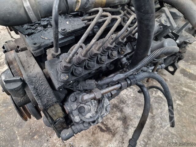 Silnik CUMMINS B215-20