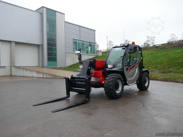 Teleskopický manipulátor Manitou MT 625