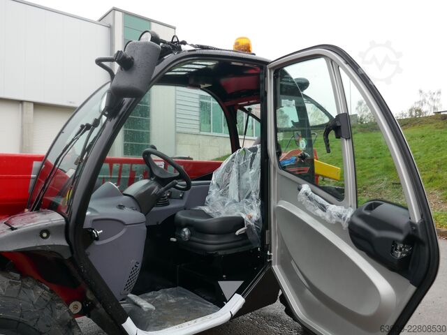 Teleskopický manipulátor Manitou MT 625
