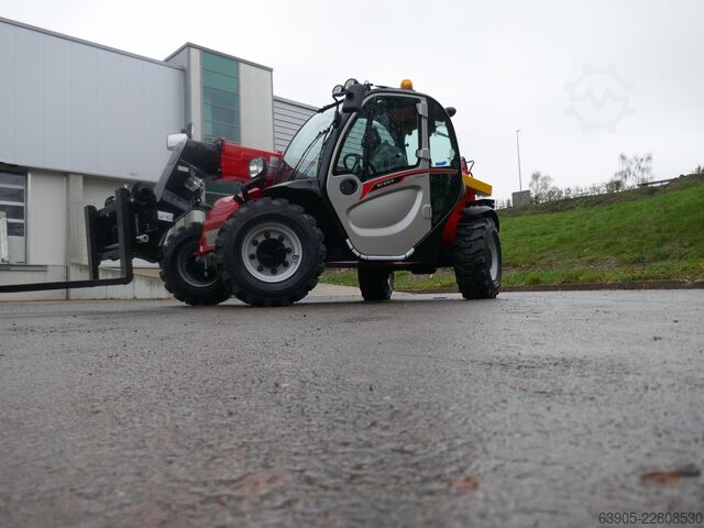 Teleskopický manipulátor Manitou MT 625
