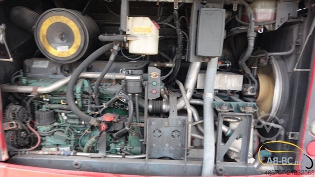 Autobus VOLVO UNVI SIGHTSEEING 65 Sitze EURO 5 (2 Stuck)