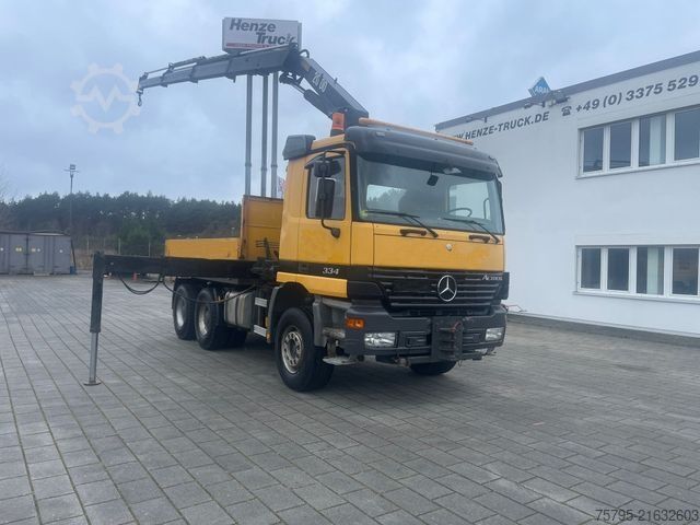 Camião de plataforma MERCEDES-BENZ Actros 3343 MP1 6x4 Pritsche Kran HMF 20.00 20m/