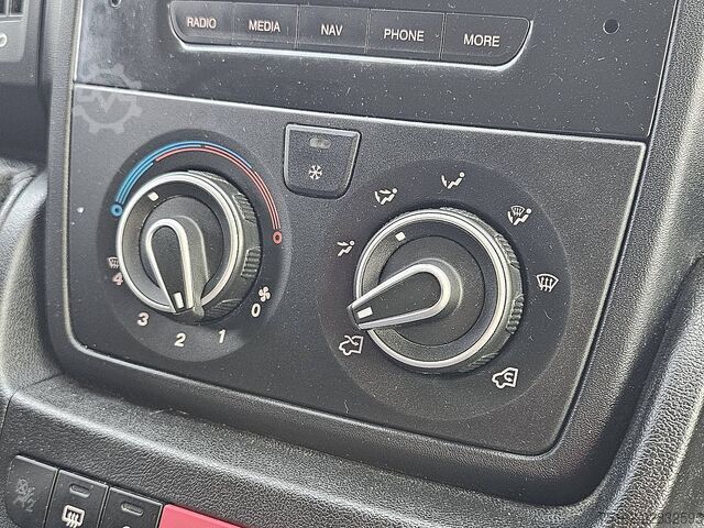 Hochdachkombi Citroën JUMPER 2.2 BHDI 120 L2H2