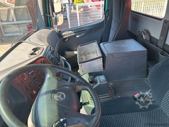 Camion-benne tricar MERCEDES-BENZ 1833 Axor  3Skipper + PK 12002 Kran 4x2