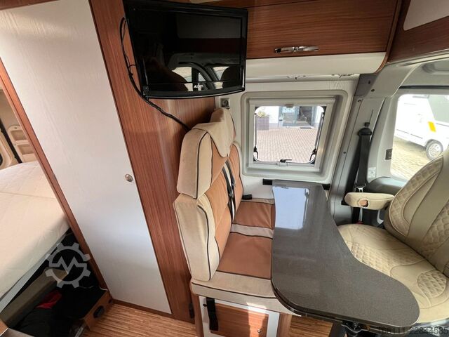Autocamper ADRIA Twin Active - Festbett - Klima - Solar - Markise