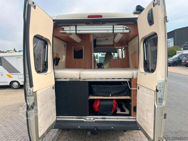 Autocamper ADRIA Twin Active - Festbett - Klima - Solar - Markise