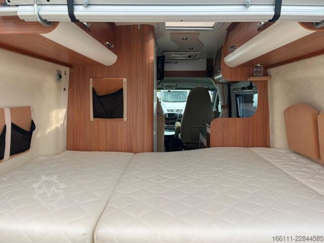 Autocamper ADRIA Twin Active - Festbett - Klima - Solar - Markise
