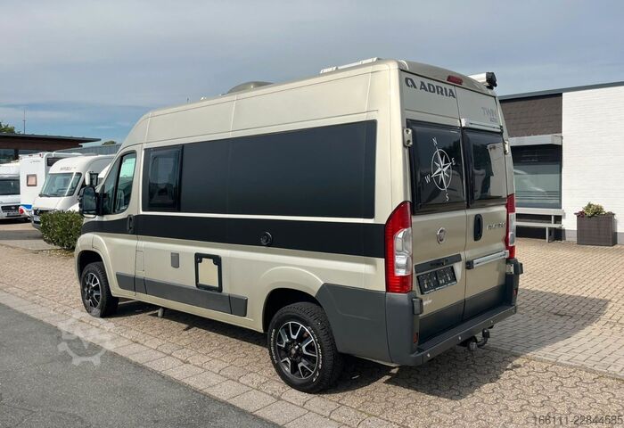 Autocamper ADRIA Twin Active - Festbett - Klima - Solar - Markise
