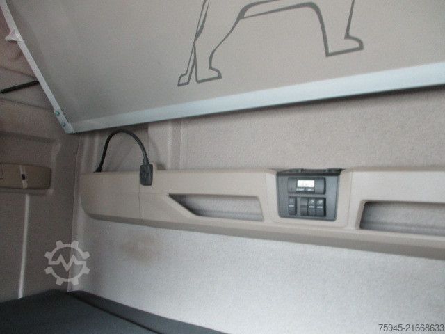 Standard tractor unit MAN TGX 18.460 XLX, Standklima, Retarder, TÜV04/2026