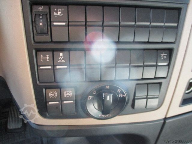 Standard tractor unit MAN TGX 18.460 XLX, Standklima, Retarder, TÜV04/2026