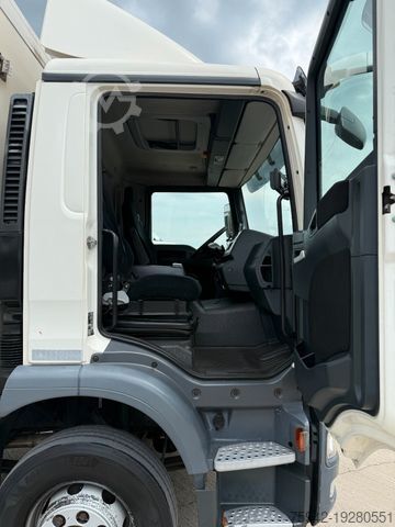 Dobozos teherautó MAN TGM  15.250  BLATT/LUFT KOFFER RFK LBW 1,5t