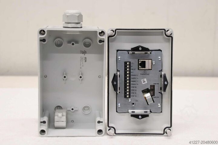 HMI csatlakozódoboz Siemens 6AV2125-2AE03-0AX0