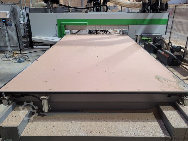 Obráběcí centrum s hnízdícím stolem BIESSE ROVER B FT 2243