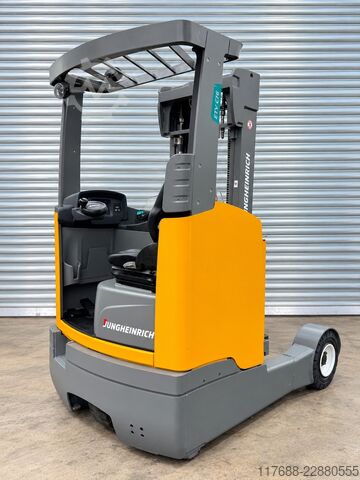 Reach truck Jungheinrich ETV C16 - nur 1886 Std - Service Neu -Batterie 86%