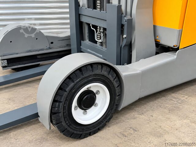 Reach truck Jungheinrich ETV C16 - nur 1886 Std - Service Neu -Batterie 86%