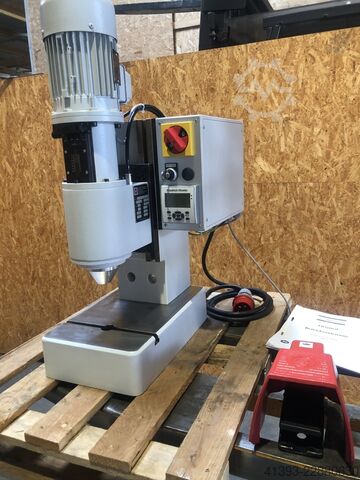 Nitownica chybotliwa Nitownica chybotliwa FMW Friedrich R100