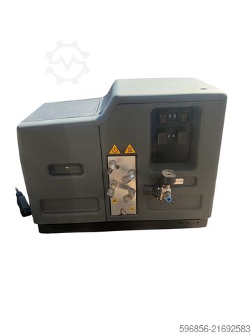 BÜHNEN 6040 – glue application system / glue unit + 4 hoses BÜHNEN 6040 – system aplikacji kleju / agregat klejowy + 4 węże BÜHNEN 6040 – system aplikacji kleju / agregat klejowy + 4 węże