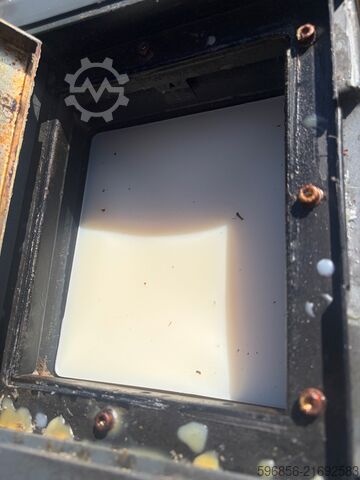 BÜHNEN 6040 – glue application system / glue unit + 4 hoses BÜHNEN 6040 – system aplikacji kleju / agregat klejowy + 4 węże BÜHNEN 6040 – system aplikacji kleju / agregat klejowy + 4 węże