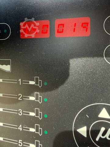 BÜHNEN 6040 – glue application system / glue unit + 4 hoses BÜHNEN 6040 – system aplikacji kleju / agregat klejowy + 4 węże BÜHNEN 6040 – system aplikacji kleju / agregat klejowy + 4 węże