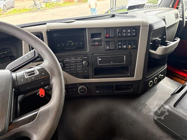 Kraanwagen Volvo FM 420 + HMF 1643 Z2---2X EXT. + REMOTE + TIPPE...