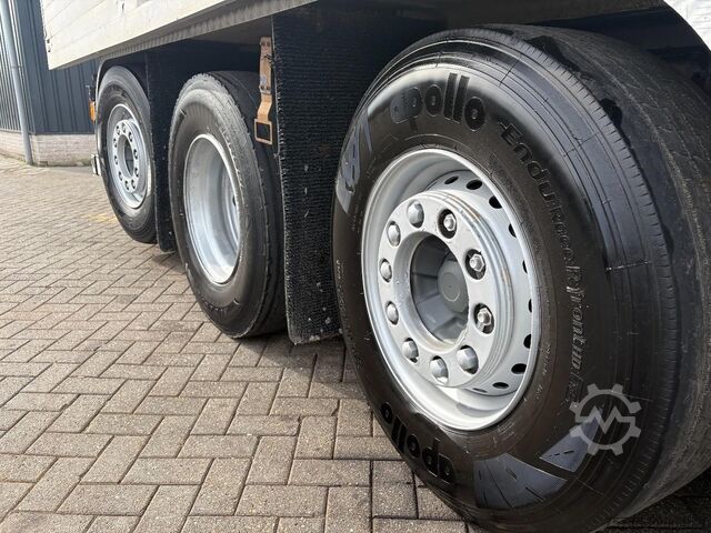 Kraanwagen Volvo FM 420 + HMF 1643 Z2---2X EXT. + REMOTE + TIPPE...