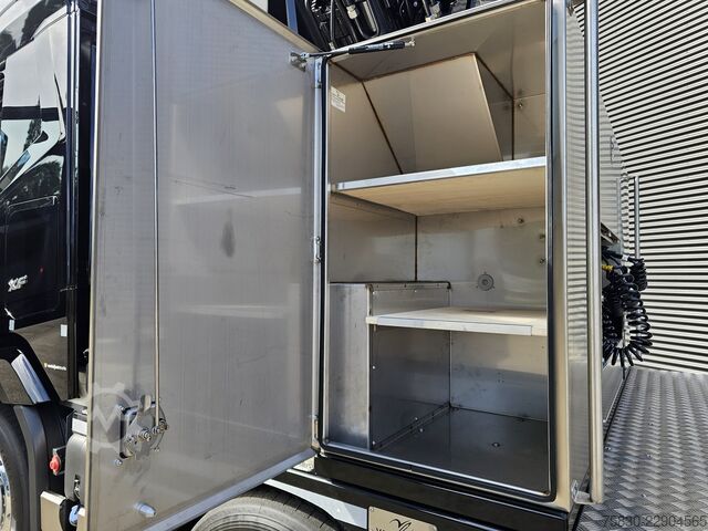 Vrachtwagen met kraan DAF XF 530 8x2 / HMF 9520 K8 / NIEUW!
