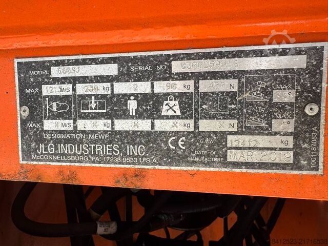 Teleskopik platform JLG 660 SJ