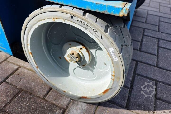 Ψαλίδι ανύψωσης Genie GS3246 Electric, Working Height 11.75 m, 318kg Cap