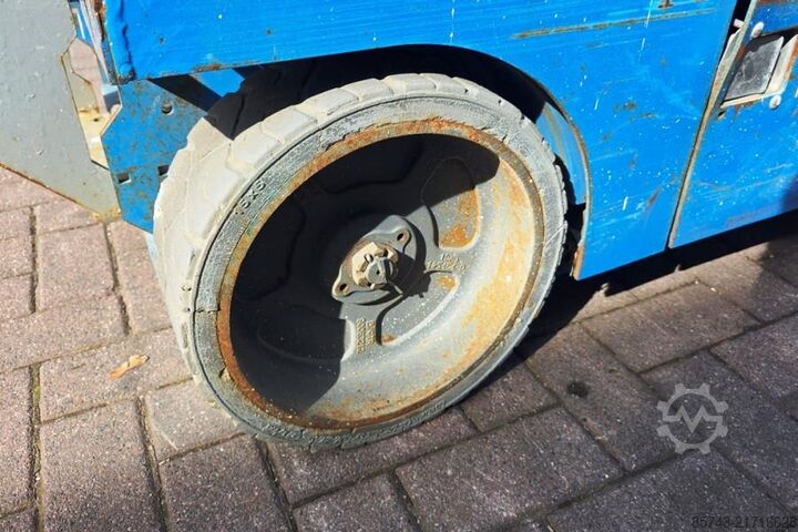 Ψαλίδι ανύψωσης Genie GS3246 Electric, Working Height 11.75 m, 318kg Cap