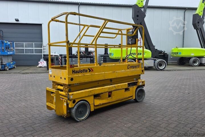 Ψαλίδι ανύψωσης Haulotte Compact 8 As-Is, Electric, 8m Working Height, 350k