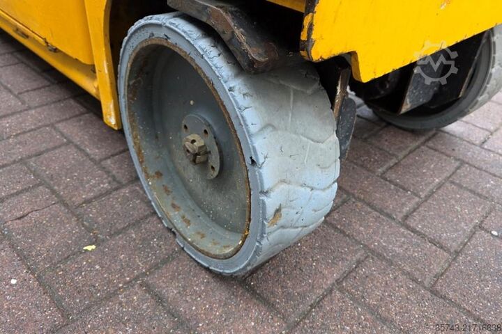 Ψαλίδι ανύψωσης Haulotte Compact 8 As-Is, Electric, 8m Working Height, 350k