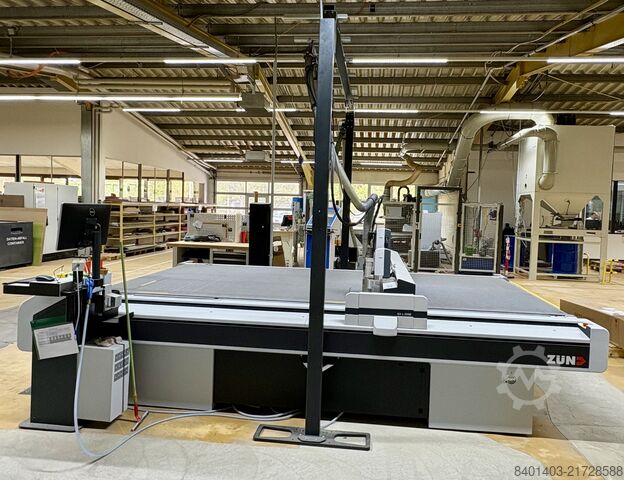 Κοπτικό πλοτέρ / CNC φρέζες Zünd Cutter G3 L-3200
