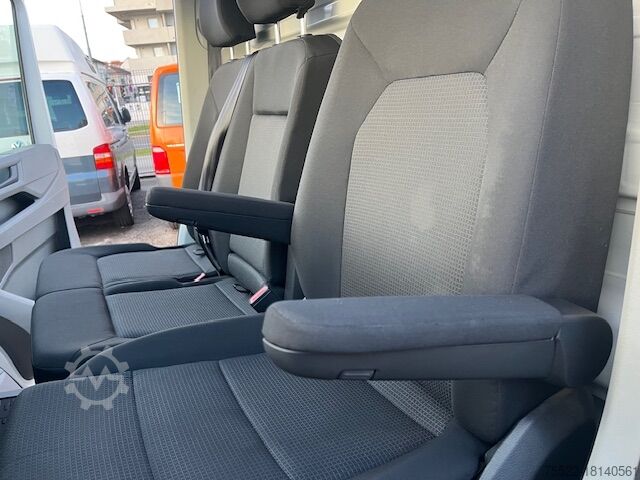 Transzporter bőrönddel MAN TGE Kofferaufbau und Ladebordwand -Klima