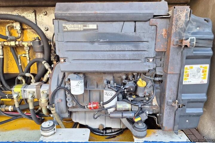 Scharnierende telescopische hoogwerker Liftlux SL205-25D4WDS/P Diesel, 4x4 Drive, Hydraulic Deck