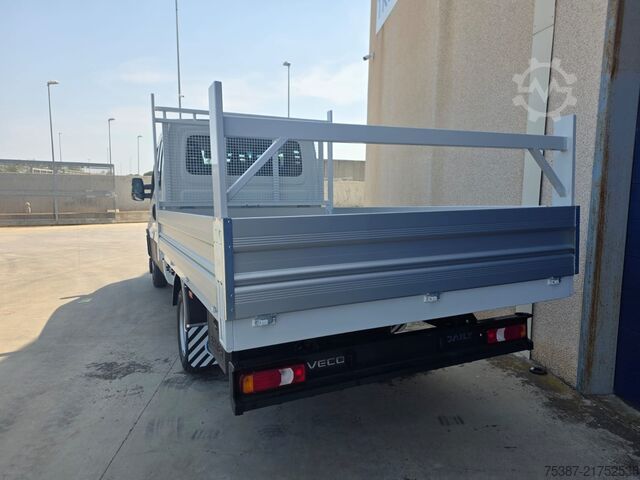 Dobozos furgon IVECO Daily 35