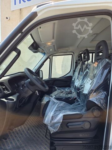 Dobozos furgon IVECO Daily 35