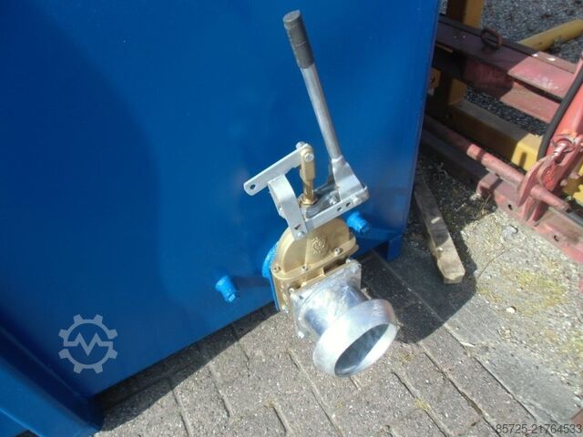 Stroj na hnojiva  AGM Bio