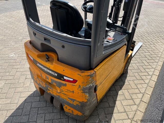 Carretilla elevadora Jungheinrich EFG216K, mástil dúplex 330 con elevación libre total (Freelift), d JUNGHEINRICH EFG216K Heftruck Jungheinrich EFG216K Duplo 330 Fr