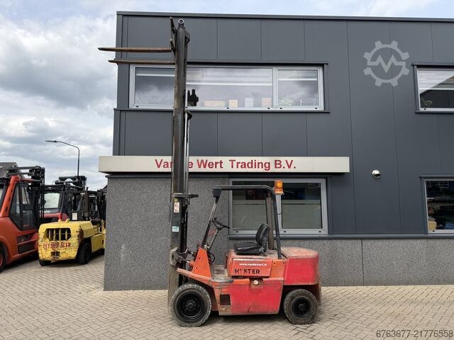 Chariot élévateur Hyster H2.50XL triplex 425 levée libre ISUZU DIESEL HYSTER H2.50XL triplo425 freelift ISUZU DIESEL heftruck