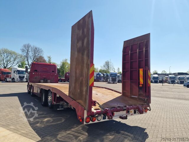 Araba taşıyıcı panelvan Scania G410 8x2*6 - Machine transporter - Loading ramp...