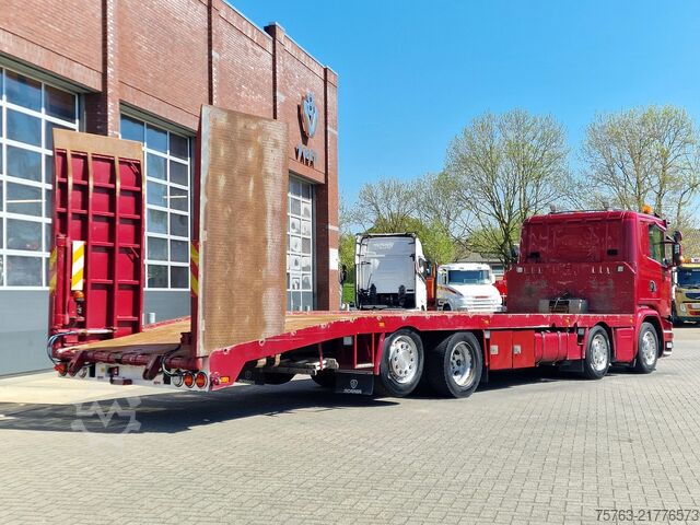 Araba taşıyıcı panelvan Scania G410 8x2*6 - Machine transporter - Loading ramp...
