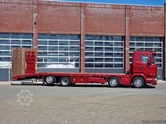 Araba taşıyıcı panelvan Scania G410 8x2*6 - Machine transporter - Loading ramp...