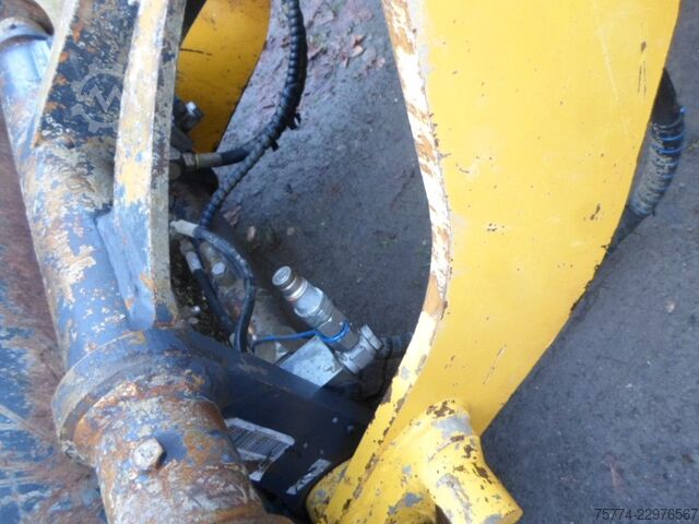 Kolový nakladač KOMATSU WA 70 M-8 E0