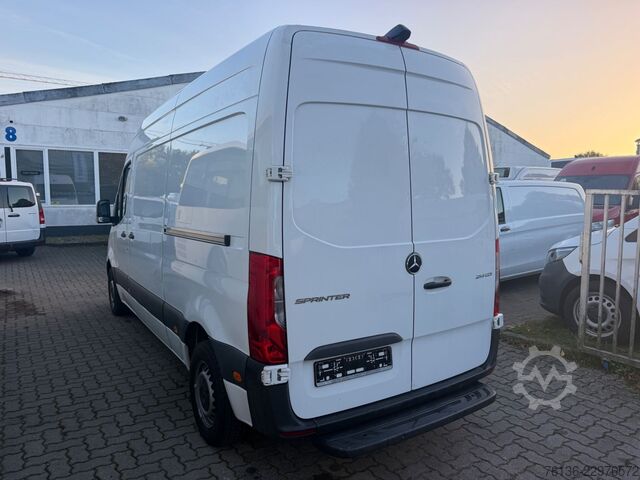 Dodávka s vysokou střechou MERCEDES-BENZ Sprinter 214 CDI L2H2 Kamera 2x Schiebetür