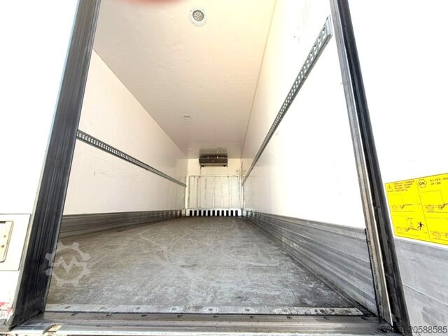 Chladírenský vůz MAN TGM 18.290 Isotermico + sponda