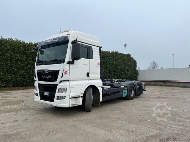 Haakarm vrachtwagen MAN MAN TGX 26.500 USATO SCARRABILE 6X2