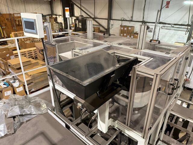 Pakkerilinje Comcount / GIC BFWT Bowl Feeder and VFB2000 Bagger