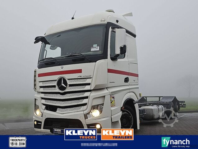 Alváz vezetőfülkével MERCEDES-BENZ ACTROS 2540